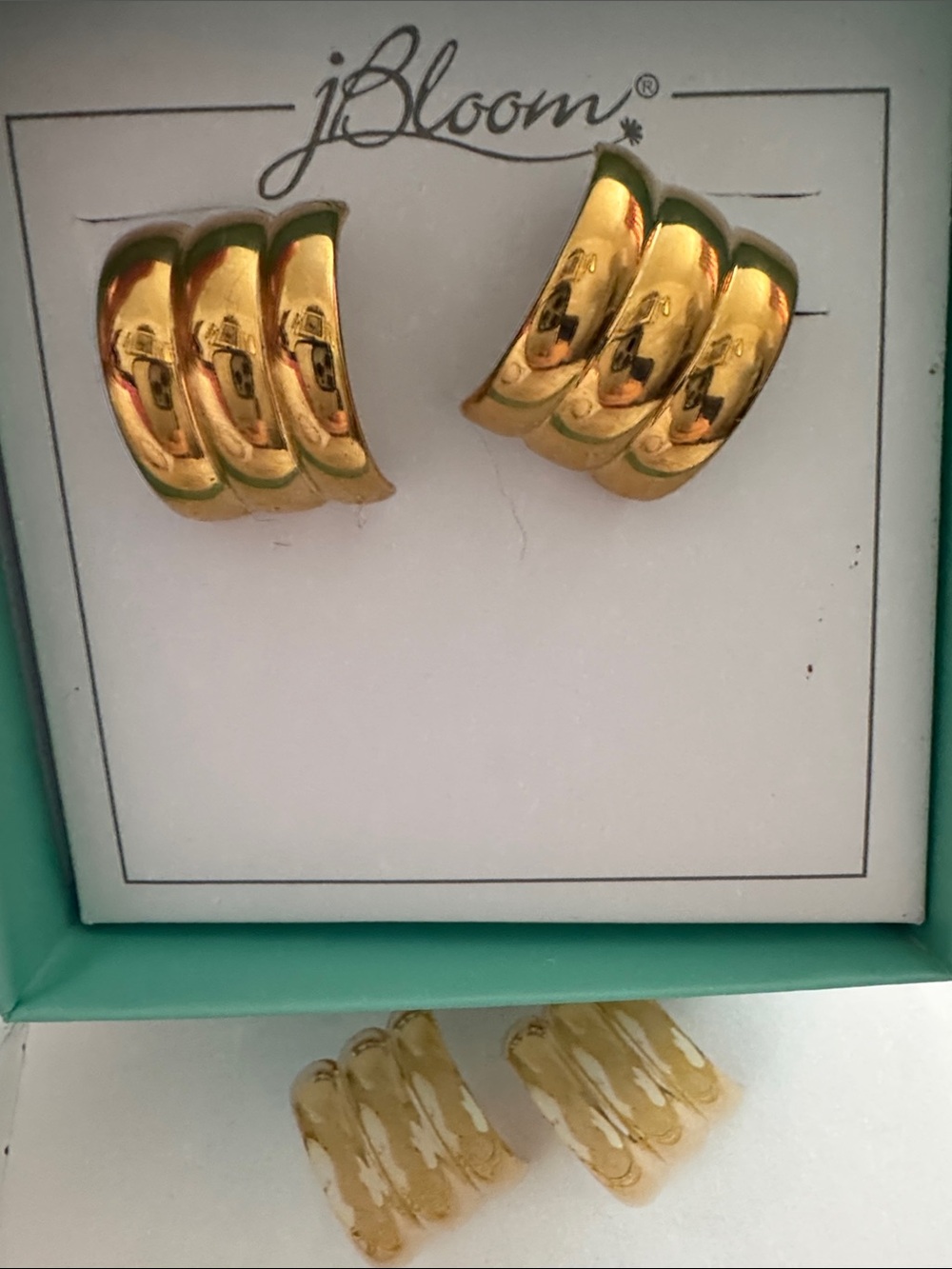 bloom Shiny Gold Ribbed Stainless Steel Earrings